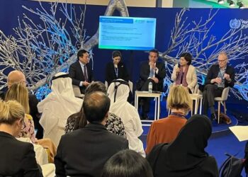 خالد عبدالغفار :  يؤكد ضرورة دمج اعتبارات تغير المناخ في تصميم مرافق الرعاية الصحية