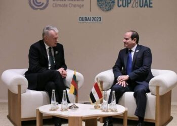 الرئيس السيسي يلتقى الرئيس الليتواني “جيتاناس ناوسيدا” على هامش أعمال “الدورة الـ٢٨ لمؤتمر أطراف اتفاقية الأمم المُتحدة الإطارية لتغير المناخ” في دبي.