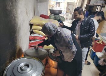 حملة موسعة على المحال التجارية والمطاعم في مدينة العريش