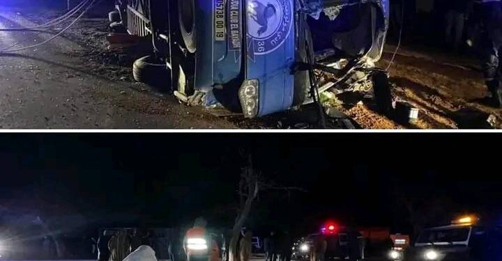 وفاة حارس مرمى ومدرب وإصابة 8 لاعبين من فريق مولودية