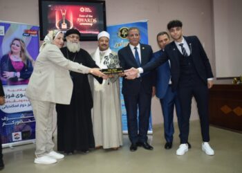 إتحاد شباب الوطن يقدم جائزة the Best