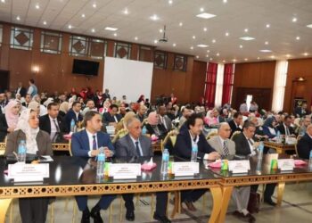 تكريم السفير مصطفي الشربينى علي هامش فاعليات مؤتمر المستقبل الأخضر