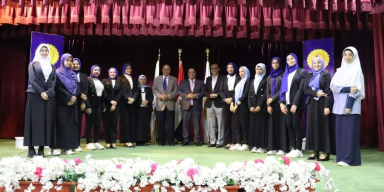 معهد إعداد القادة يختتم فعاليات برنامج رائدات المستقبل