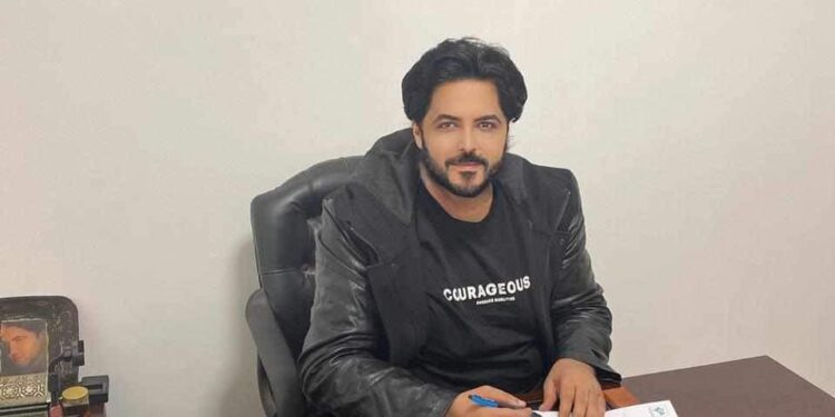 هيثم مازن: «جواهر من قاع الجحيم».. فصول أدبية تتدفع الإنسان إلى الإرادة والإتزان النفسى