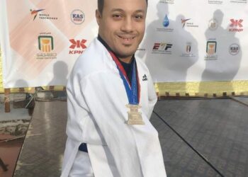 رضا شوقى ابن محافظة الشرقية يتحدى الاعاقة ويحصل على المركز الاول فى رياضة التايكوندو