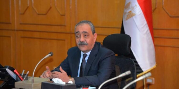 محافظ الإسماعيلية يُوجِّه برفع درجة الاستعداد للتعامل مع التداعيات المحتملة لموجة الطقس السيئ