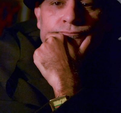 حكاية تمثال