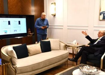 فوده يشهد عرض دراسة تطوير الأنماط المعمارية والسكانية لمحافظة جنوب سيناء