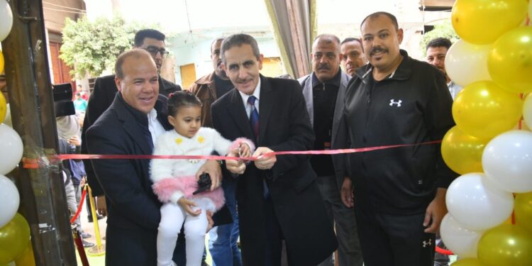 محافظ الغربية يفتتح منفذين جديدين بقريتي ابو حمر وكتامه و يتفقد منفذ مدينة بسيون