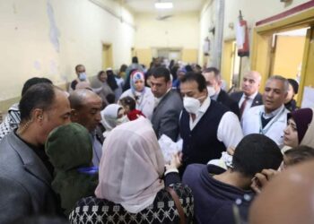 وزير الصحة فى جولة ميدانية مفاجئة ” بمستشفى حلوان العام”