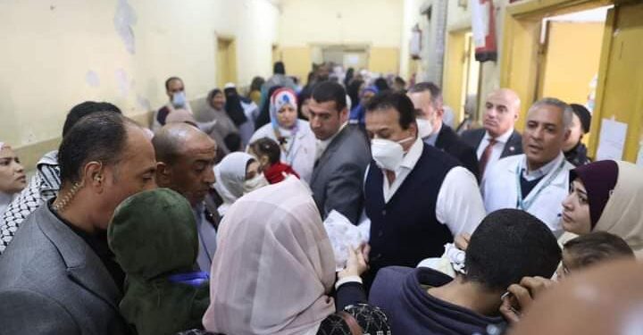 وزير الصحة فى جولة ميدانية مفاجئة ” بمستشفى حلوان العام”
