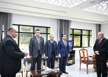 ألداودي يشهد أداء اليمين بمديرية التربية والتعليم بقنا