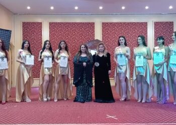 تتويج “خلود القاسمي “كملكة جمال العرب تونس 2024