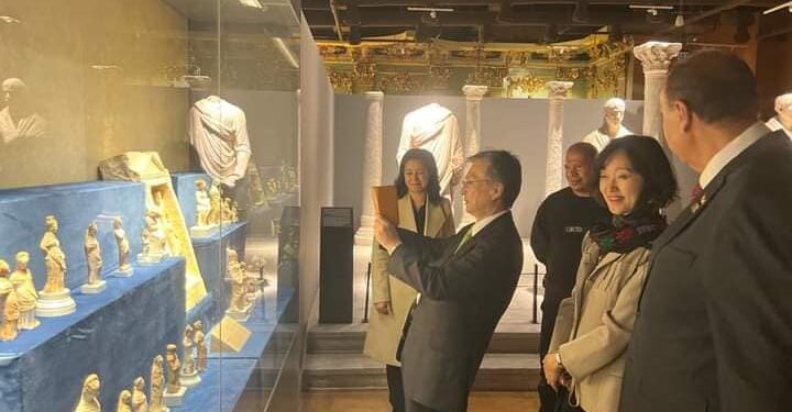 “أوكا هيروشى” فى متحف شرم الشيخ للآثار