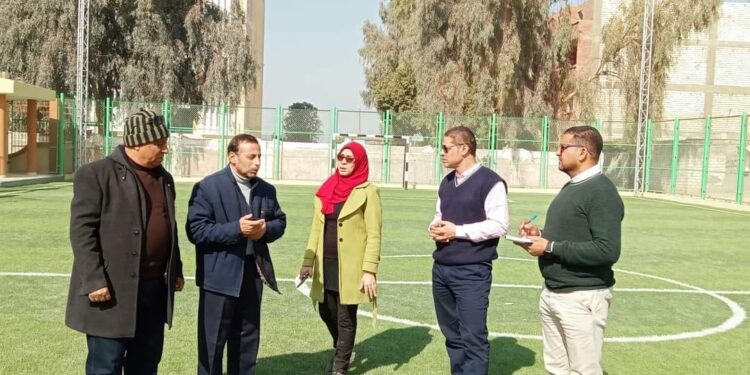 “السويفى” يتابع مراكز شباب حياة كريمة بعد أستلامها