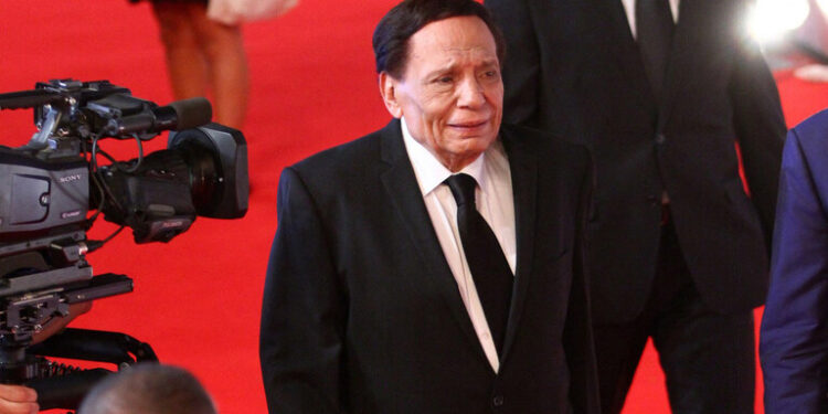 ( جائزة لمرة واحده فى التاريخ )” ..”لزعيم الفن العربي”!!!!