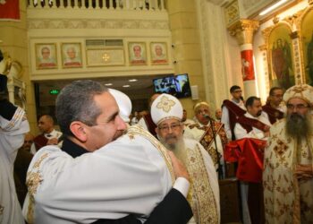 محافظ الغربية يشهد قداس عيد الميلاد بكنيسة ماري جرجس بطنطا