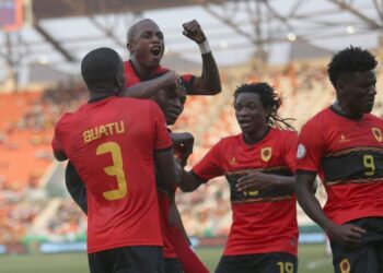 الغزلان السوداء تفترس المرابطون..  أنجولا إلى دور الستة عشر