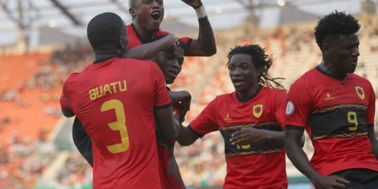 الغزلان السوداء تفترس المرابطون.. أنجولا إلى دور الستة عشر