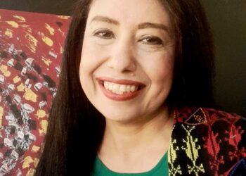 “قطفة زعتر” مودرن آرت للفنانة وفاء ياديس دعما للقضية الفلسطينية