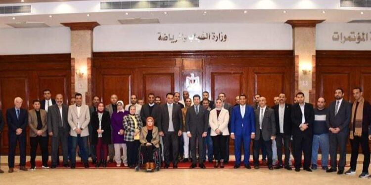 الدكتور أشرف صبحي وزير الشباب يوجه مديري المدن الشبابية بتقديم أفضل الخدمات لشباب مصر