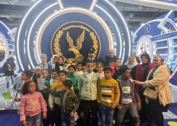 جولة داخل معرض الكتاب لأطفال حدائق أكتوبر!!