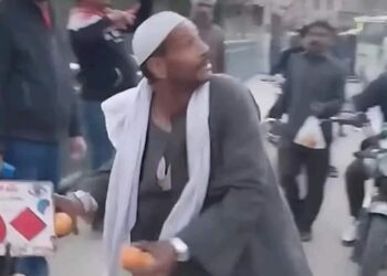 عفوية”عم ربيع “تؤكد تضامن المصريين مع قطاع غزة!