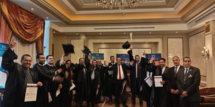 تخرج اول دفعة  “ل٢٣ كلية ومعهد “لسياحة وفنادق!