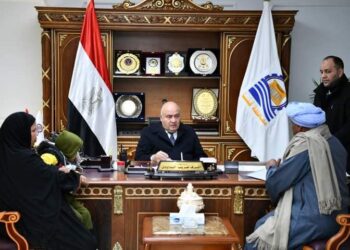 “الداودي”يواصل استقبال المواطنين يوميا بمكتبه لبحث شكواهم