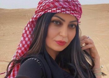 “حتي لا تكون دجاجة….”