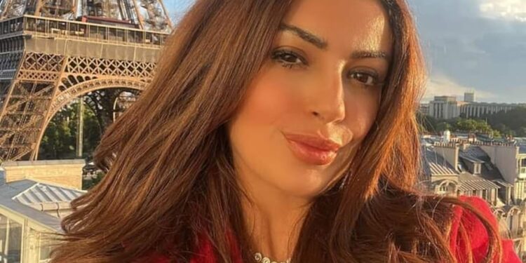 الفنانة انجي اباظة تنعي والدتها في عيد الحب بكلمات مؤثرة.!