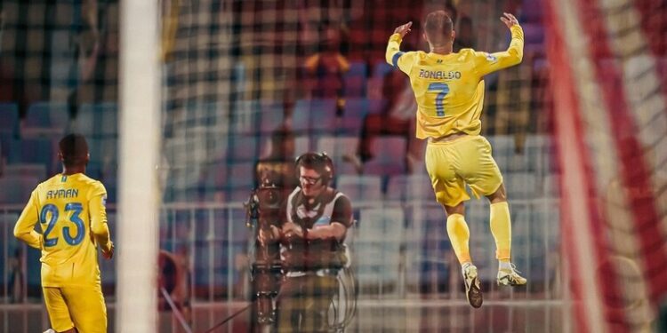 رونالدو وهدف عالمى فى مرمى الفتح !