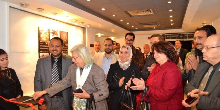 معرض أحمد بيرو للفن التشكيلي