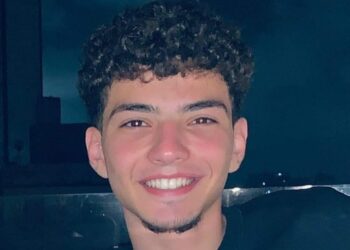 المكتوب إليه