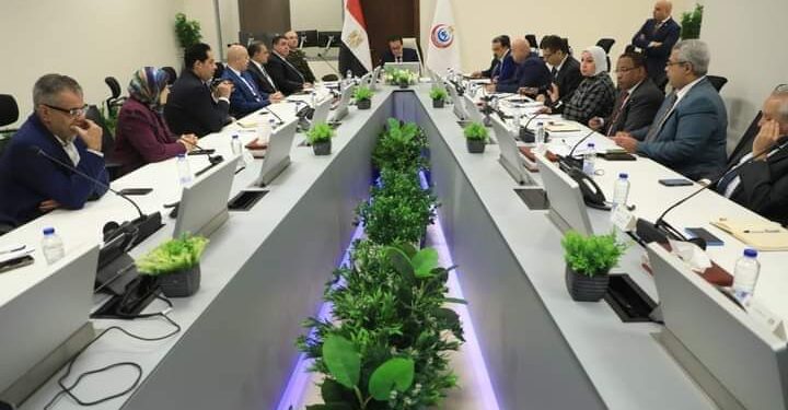 وزير الصحة يوجه بتشديد الرقابة على بنوك. الدم