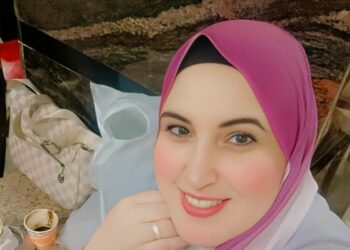 أرى بعين شمس 