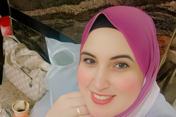 أرى بعين شمس