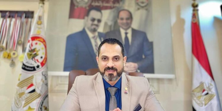 رئيس مركز السلام العالمي يثمن قرارات الرئيس للقضاء على مافيا السوق السوداء