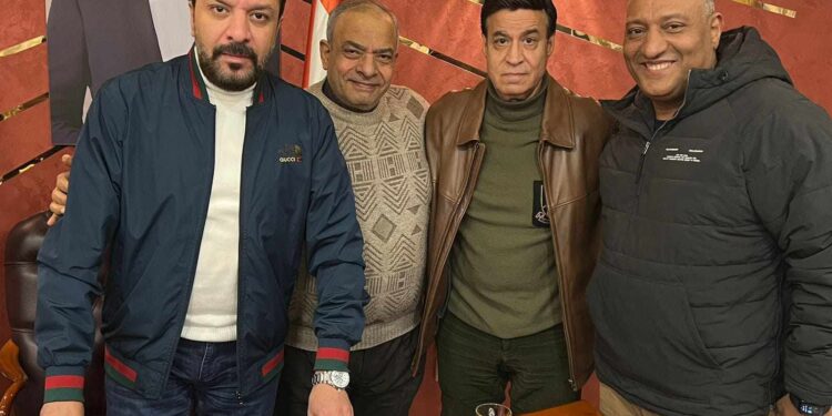 استقبال حافل للفنان مصطفى كامل في نقابة الموسيقيين