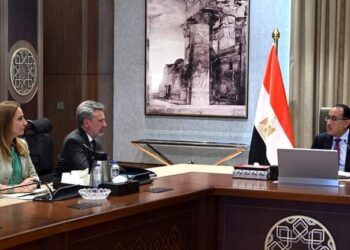 رئيس الوزراء: و تذليل التحديات أمام الشركات الإيطالية الراغبة في الاستثمار بمصر!