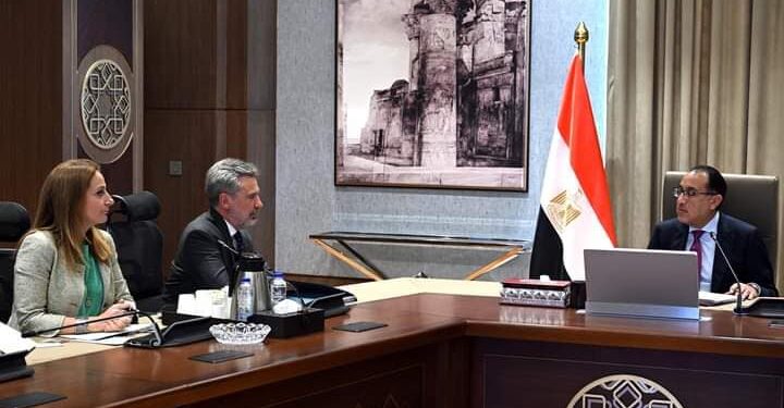 رئيس الوزراء: و تذليل التحديات أمام الشركات الإيطالية الراغبة في الاستثمار بمصر!