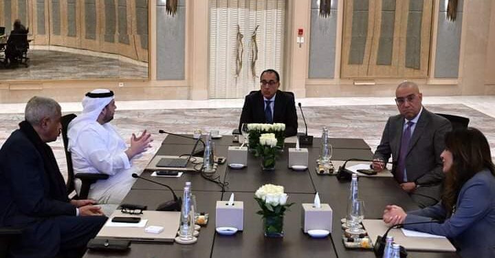 أجتماع رئيس الوزاءووزير الاستثمار الإماراتى و مخططات لمدينة “رأس الحكمة”!!