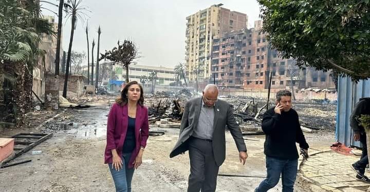 وزيرة الثقافة تتفقد موقع حريق استديو الأهرام !