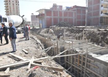 رحمي يتابع الموقف التنفيذي لمركز خدمات مصر وطريق المعامل ومحور ام القرى