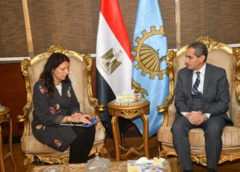 محافظ الغربية يناقش سبل التعاون المشترك مع مؤسسة فولبرايت مصر