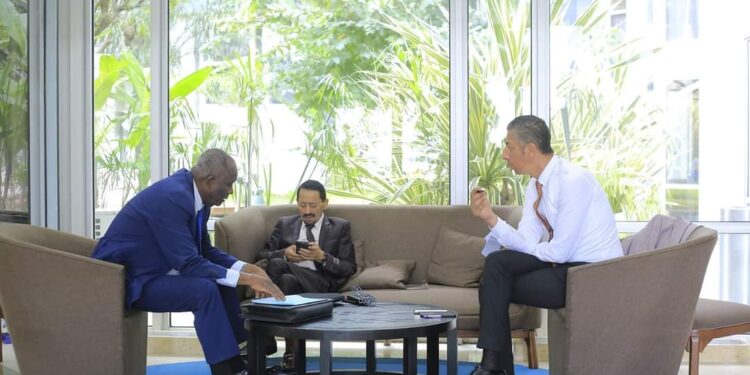 تاج الدين وسلاتي في ضيافة رئاسة جمهورية الغابون