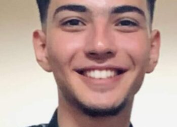 لنتمسك بعاداتنا ونخافظ عليها