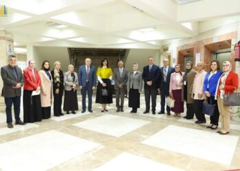 تدشين محاضره بعنوان “الصحه النفسيه شجاعه مريض وثقافه مجتمع”