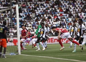 شوط الفرص الضائعه بين الأهلي ومازيمبي!!