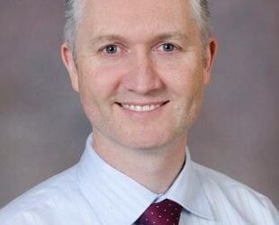 كيف يمكن للمصابين بمرض القلب الخلقي تقليل مخاطر المرض؟